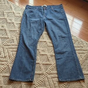 Levi Strauss Signature Low Rise Bootcut Classic Denim Jeans